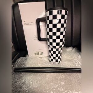 40oz Black and White Checkmate Wimple modern Trek